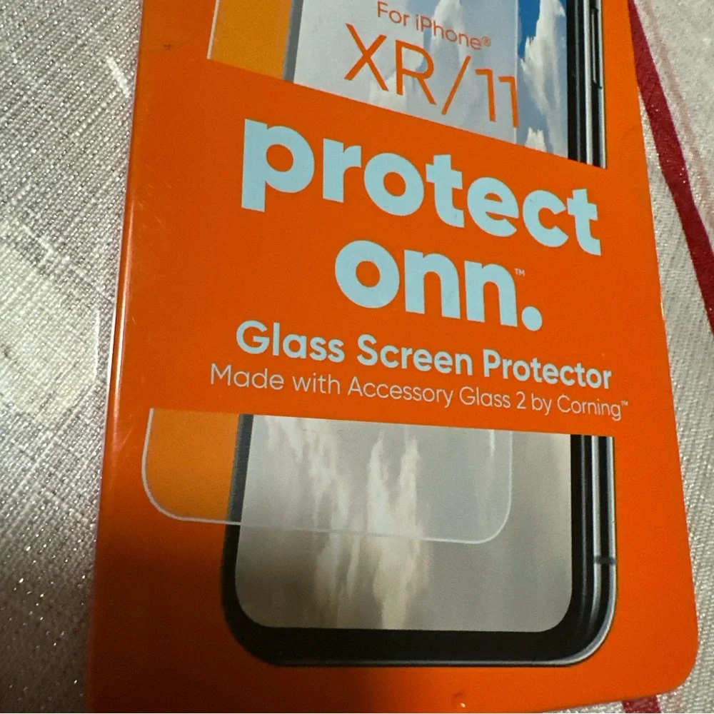 Onn Glass Screen Protector for iPhone XR/11 - Clear